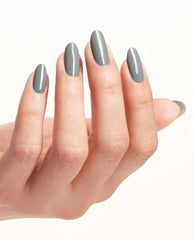 Gel Nail Polish Suzi Talks with Her Hands